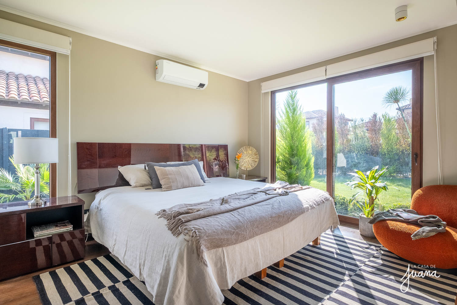 imagen CASA LOS ROBLES