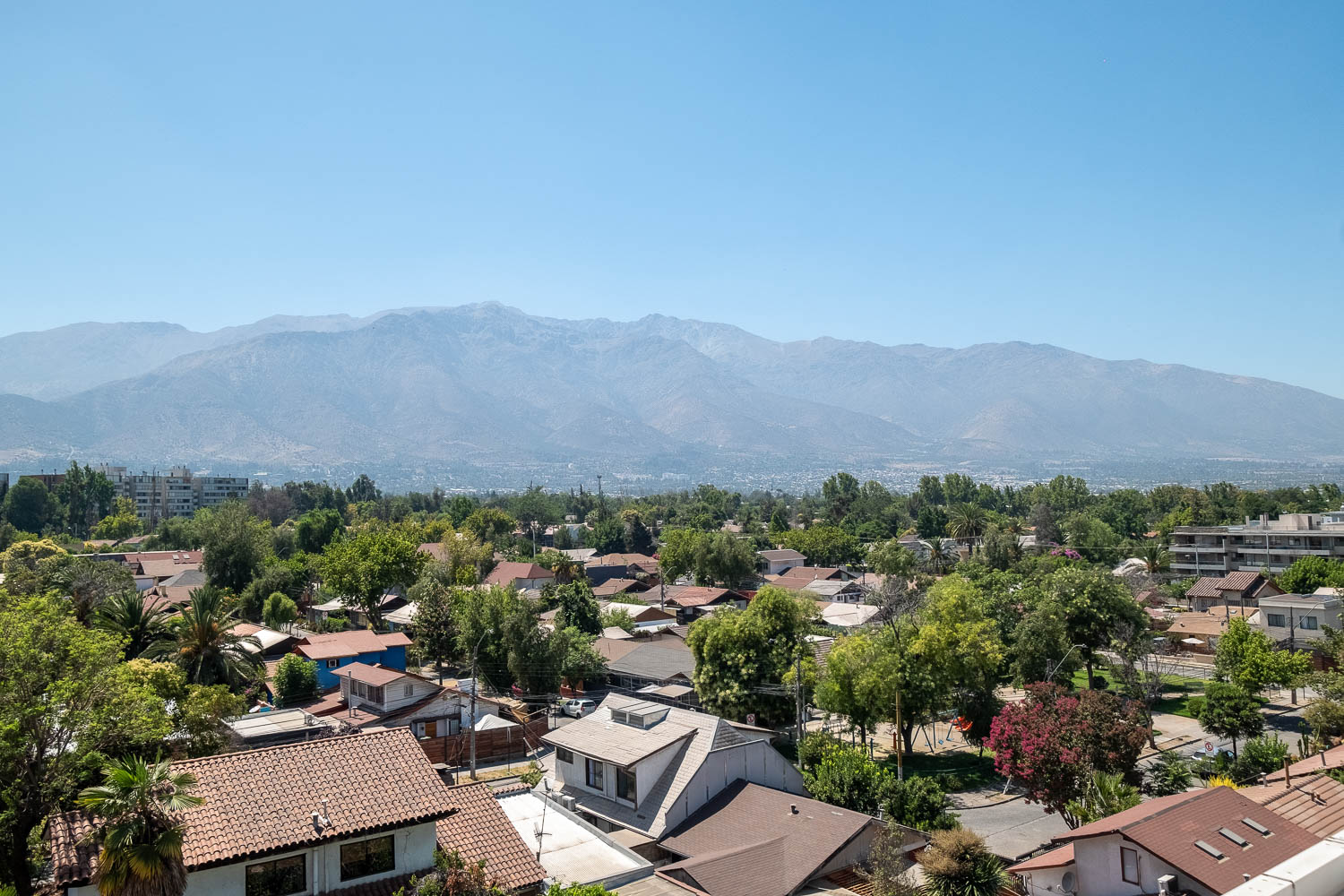 La Reina: vida de barrio a los pies de la cordillera