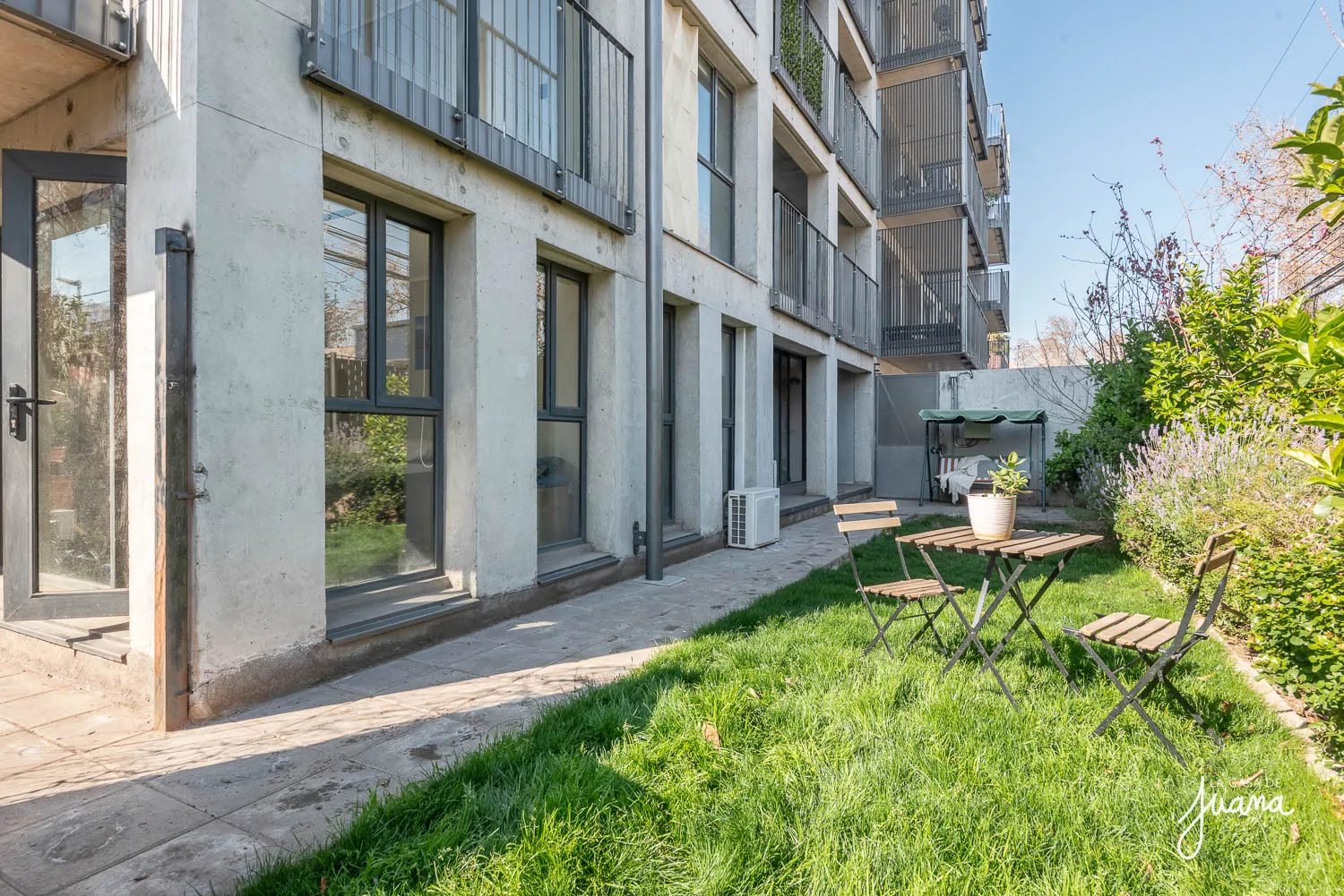 Patio_Monseñor_Eyzaguirre_image_11