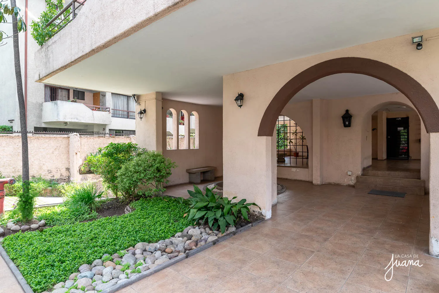 Patio_Luis_Videla_Herrera_image_32