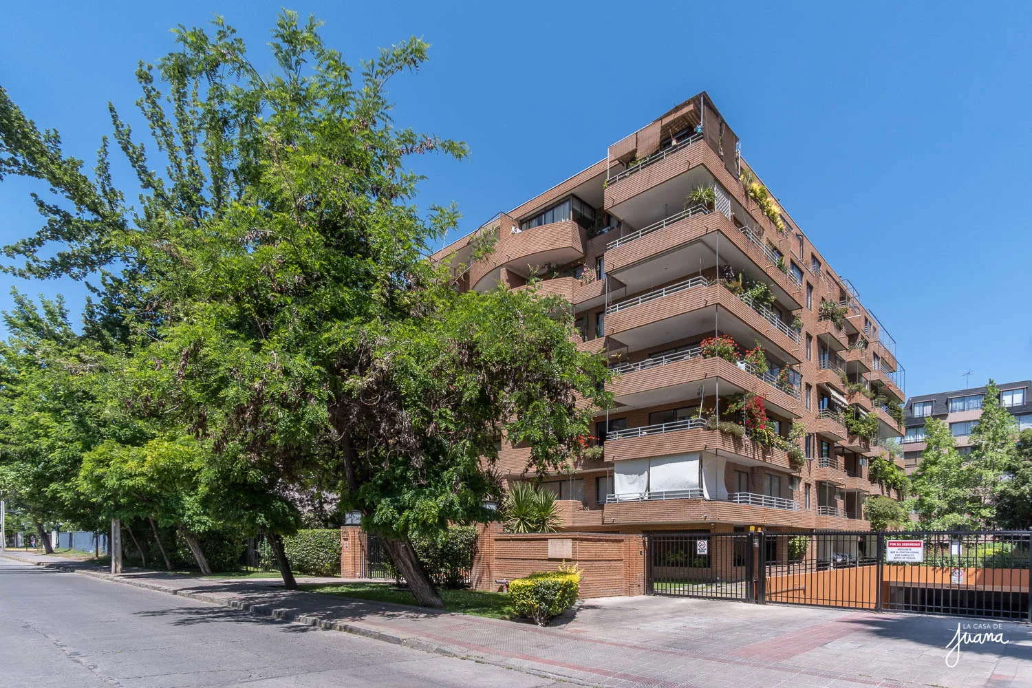 Edificios residenciales en Santiago en contexto de baja de tasa hipotecaria