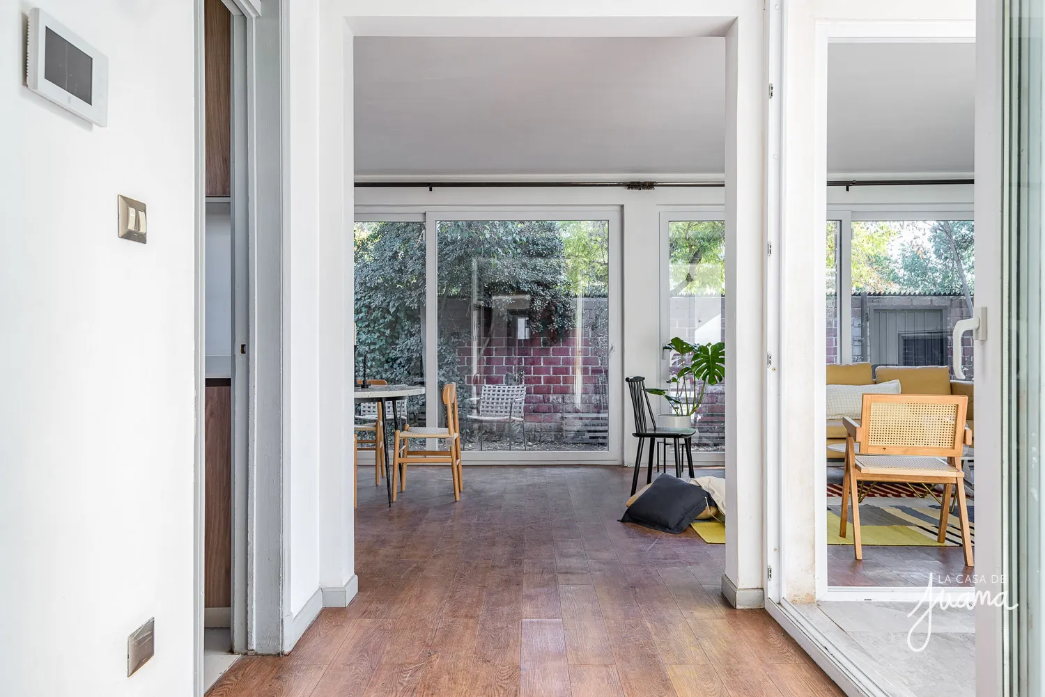 Casa_Los_Almendros_image_0