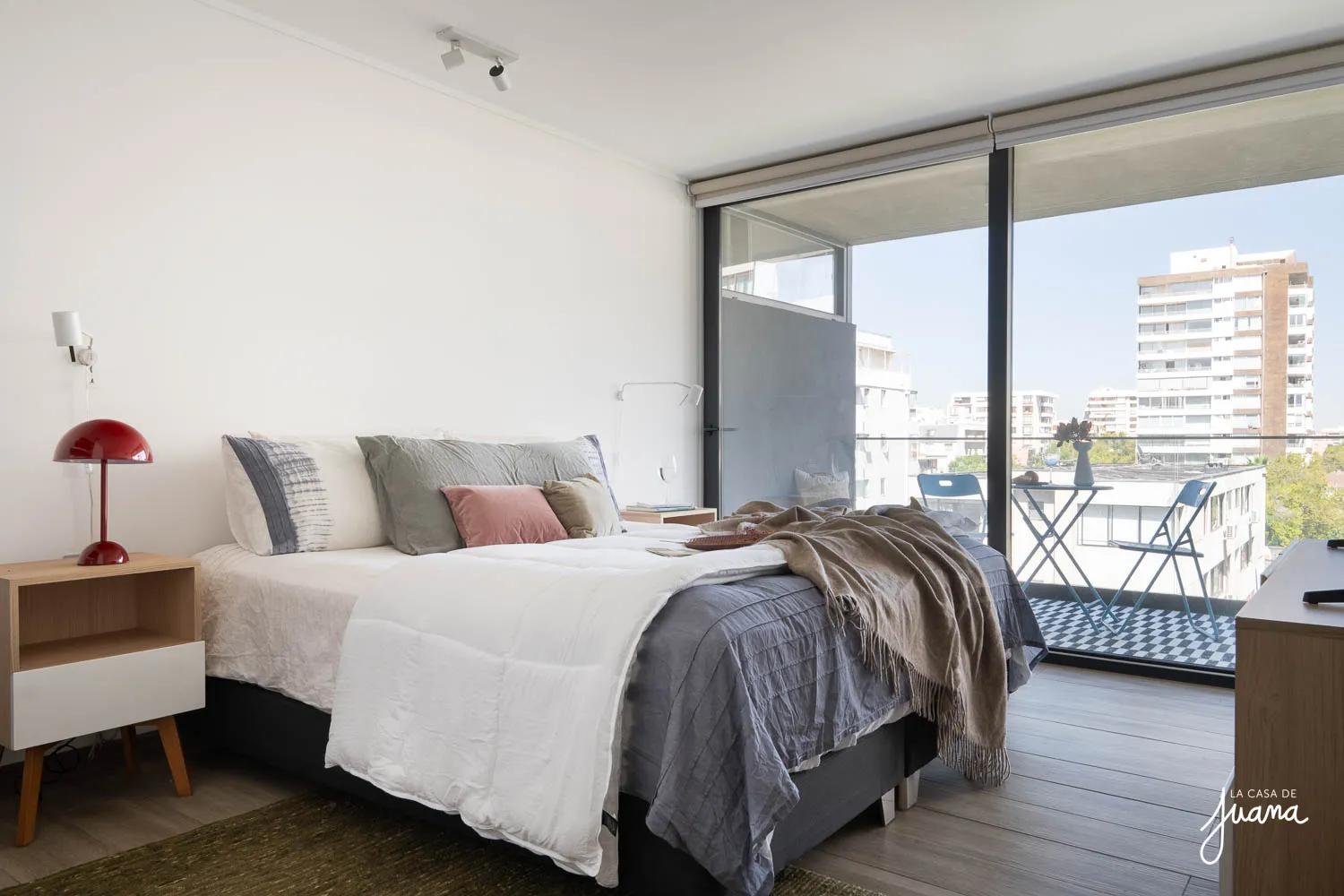 Piso_Llewellyn_Jones_I_image_1