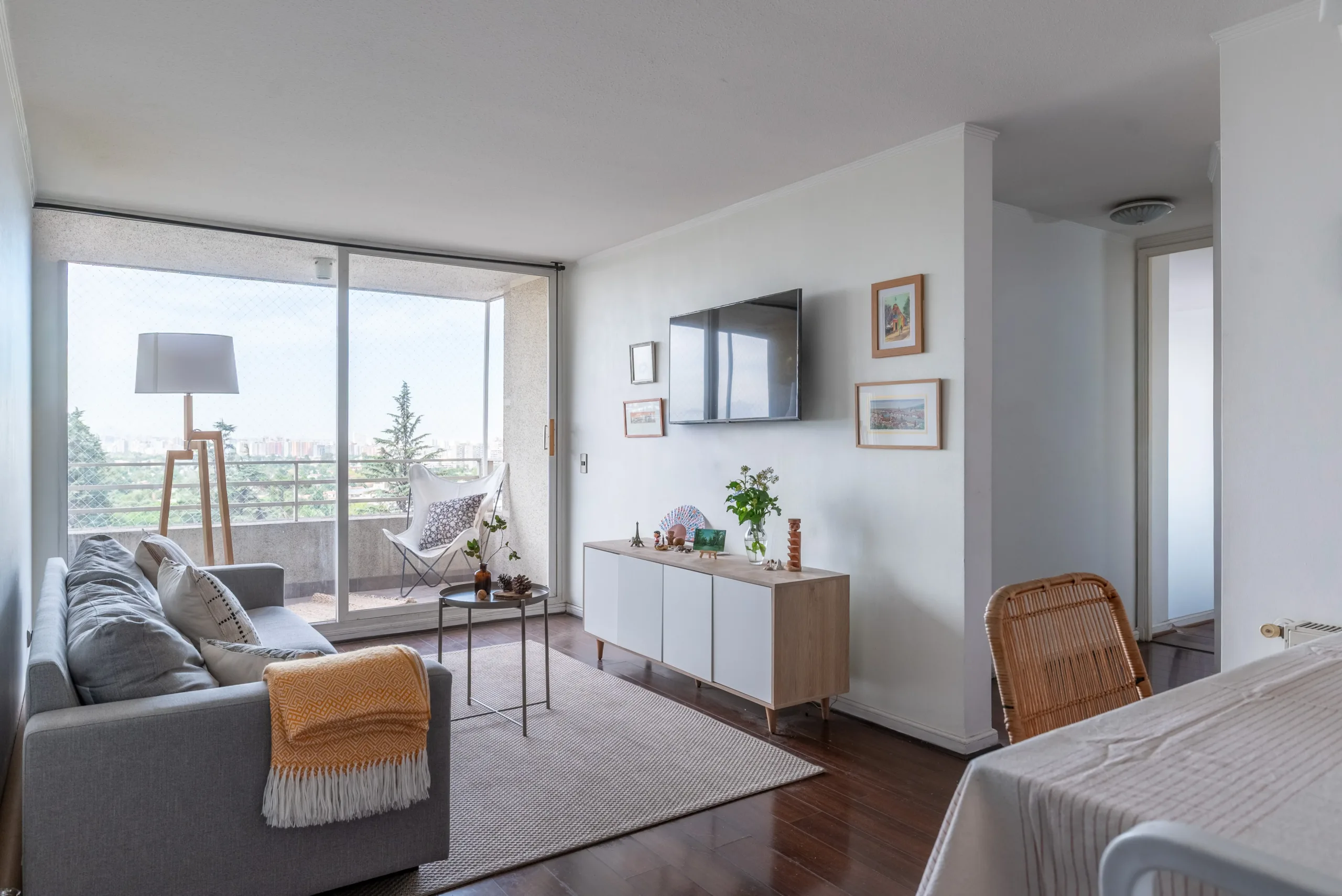 Piso Ángel Cruchaga Santa Maria