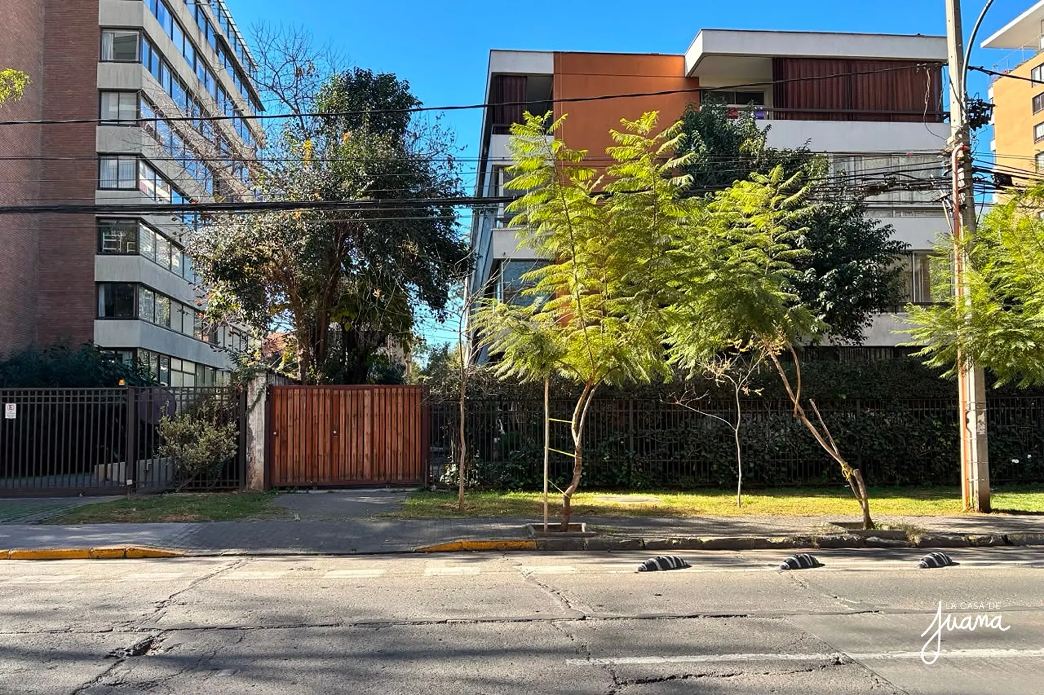 Patio_Luis_Thayer_Ojeda_image_26